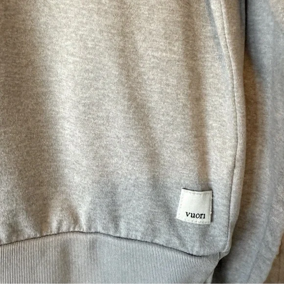 Vuori Daydream Crew, Like New, heather grey, Medium - Picture 10 of 10